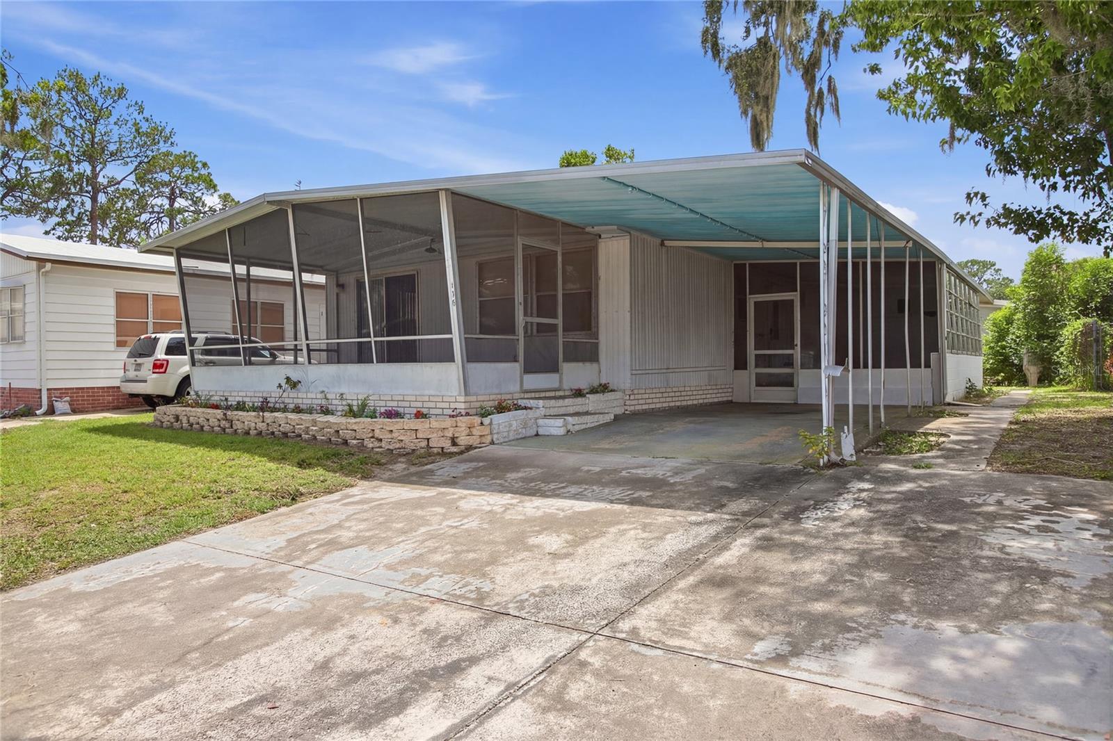 LEISURE WORLD PARK - Residential