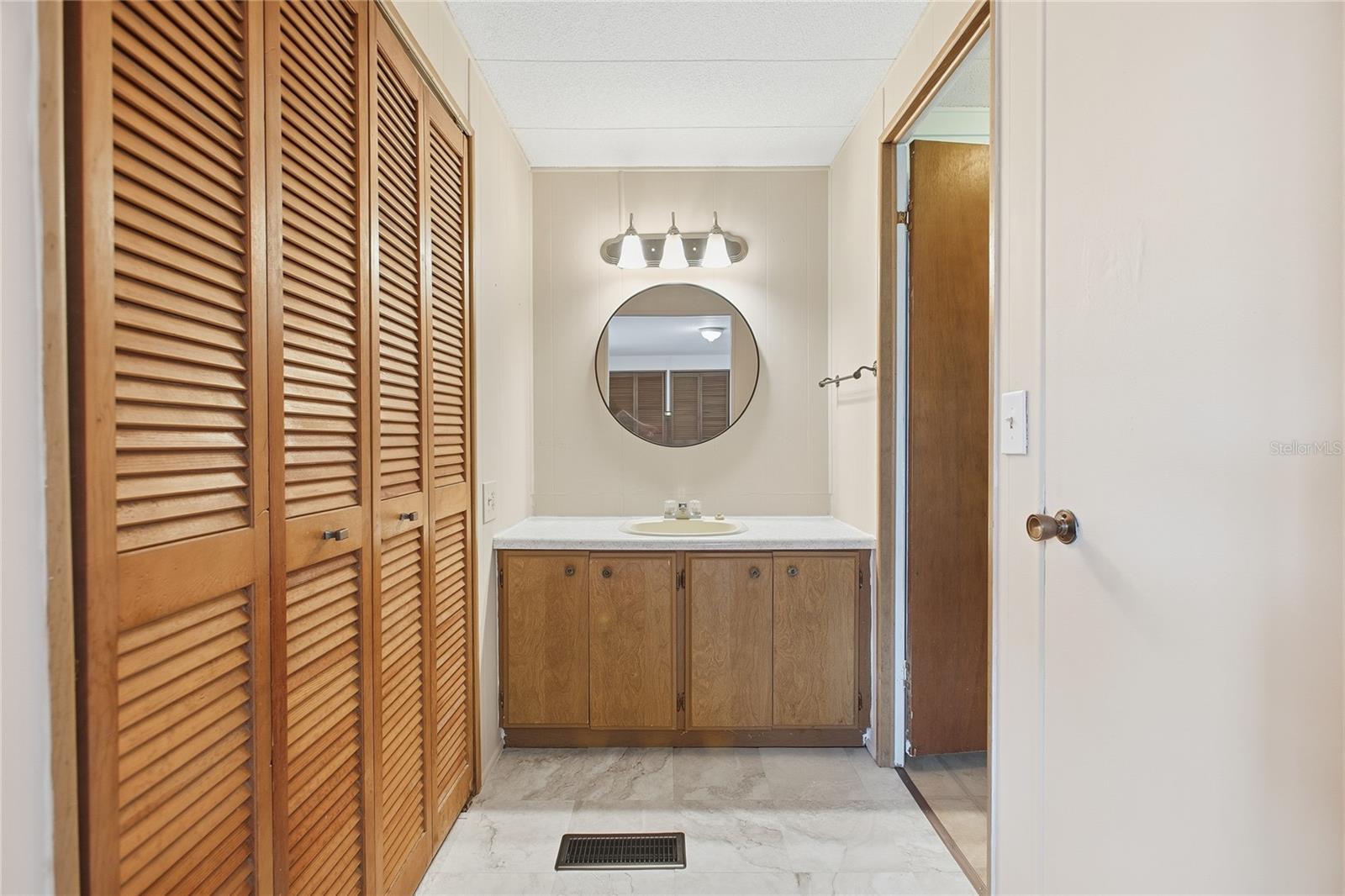 LEISURE WORLD PARK - Residential