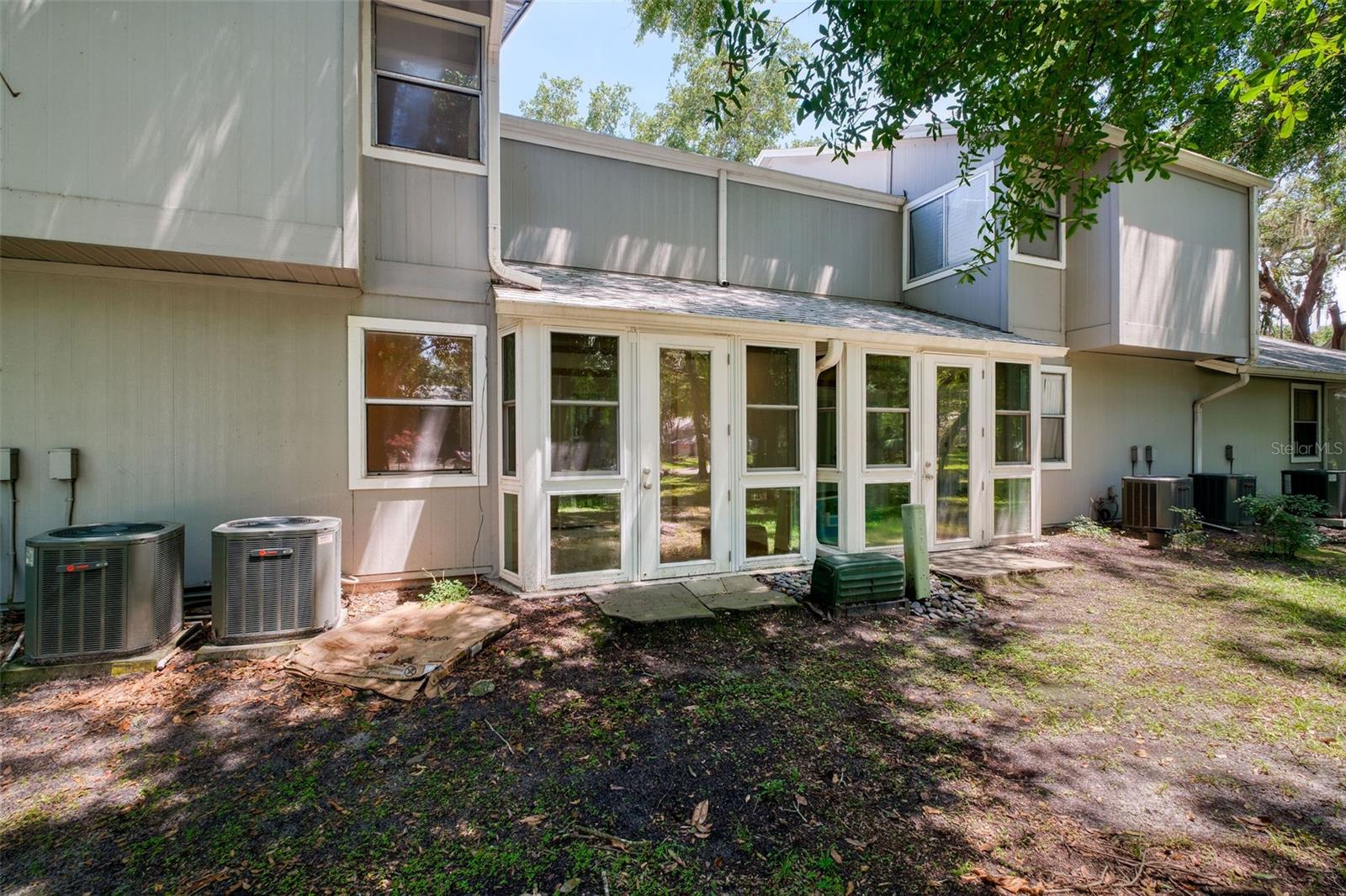 OAK HARBOUR SEC 3 A CONDO - Residential