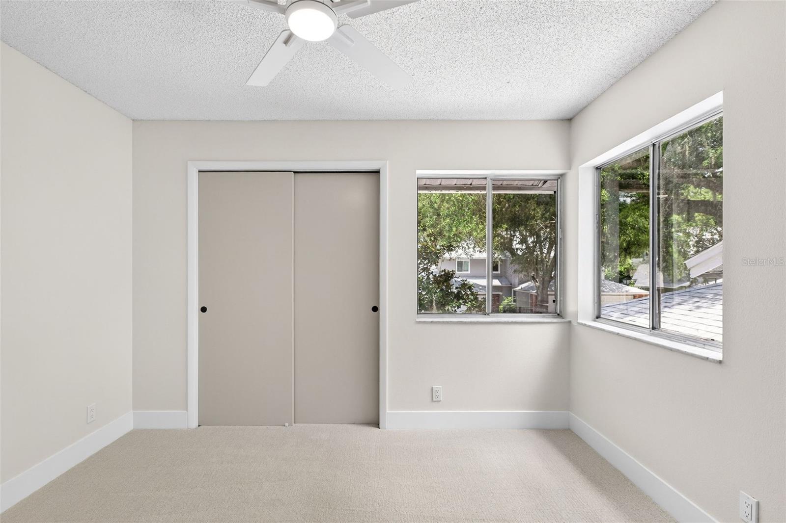 OAK HARBOUR SEC 3 A CONDO - Residential