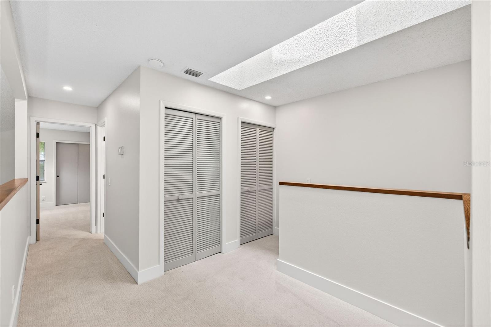 OAK HARBOUR SEC 3 A CONDO - Residential