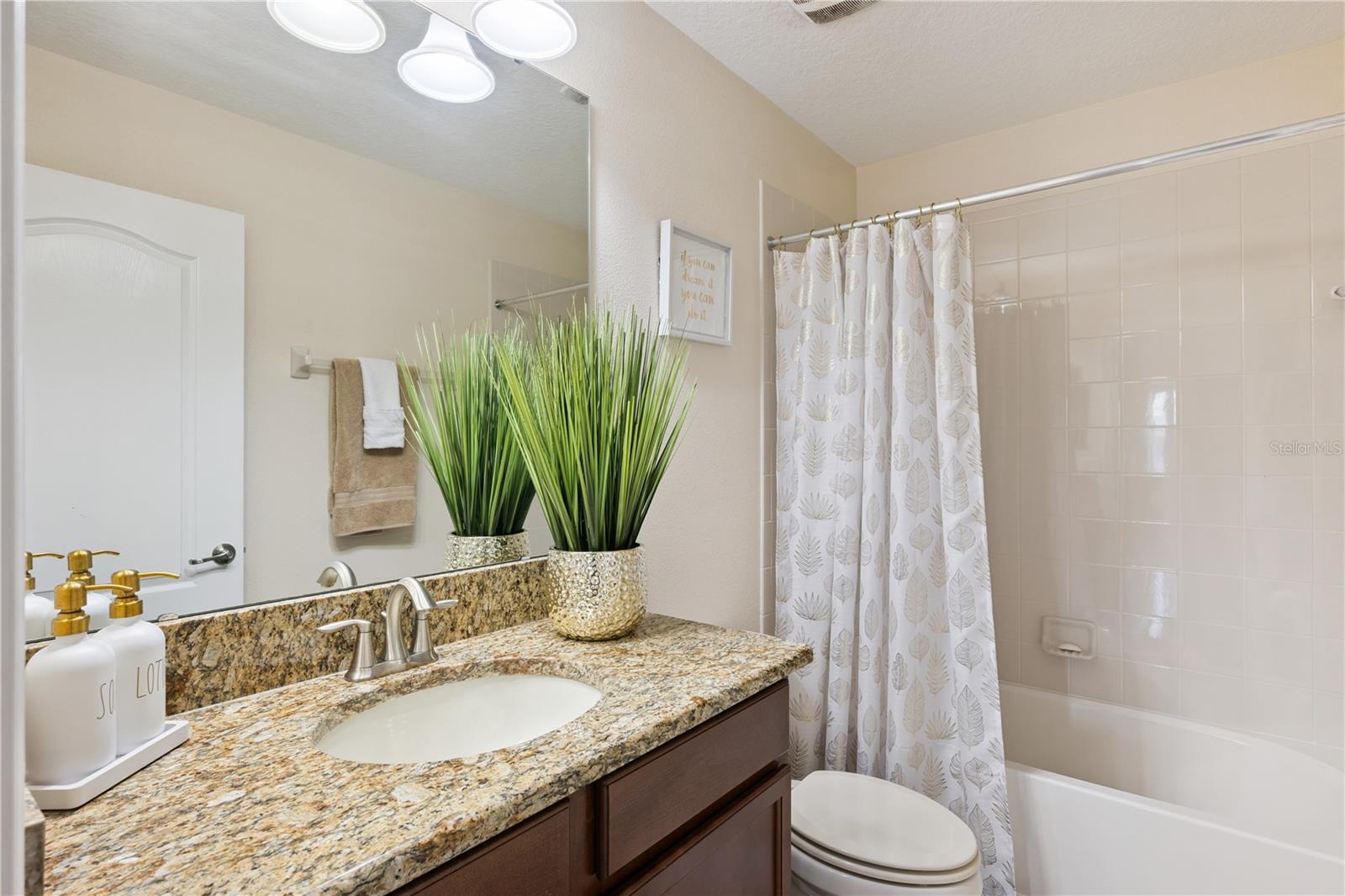 PROVIDENCE N-4 REPLAT - Residential Lease