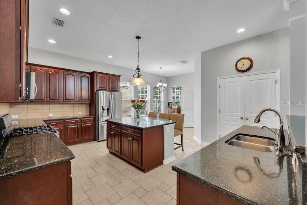 FISHHAWK RANCH TOWNCENTER PH 2B - Residential