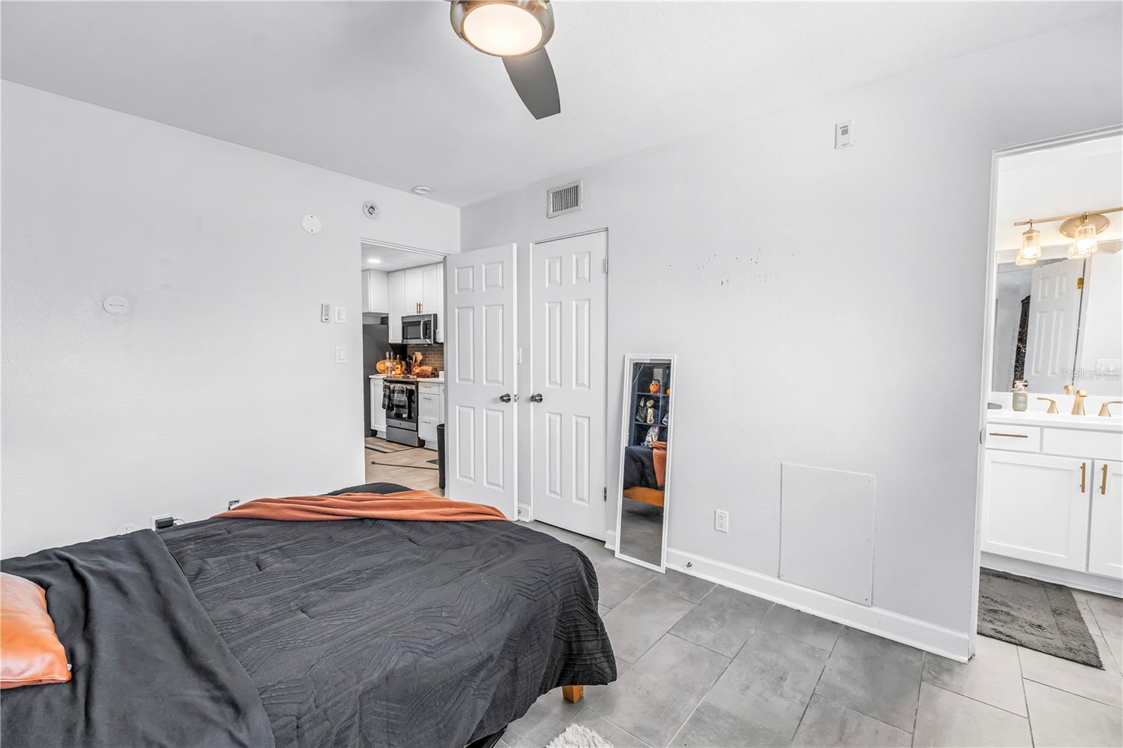 THE SIENA DOWNTOWN CONDO - Residential