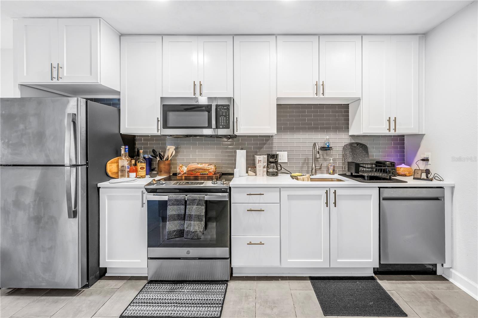 THE SIENA DOWNTOWN CONDO - Residential