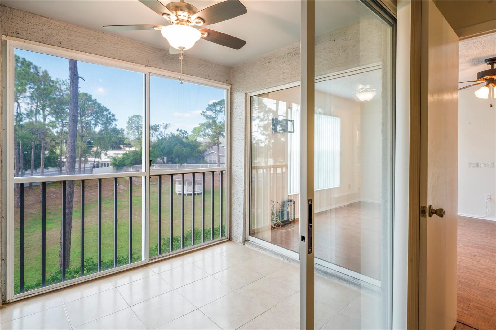 HILLSIDE CONDO - Residential