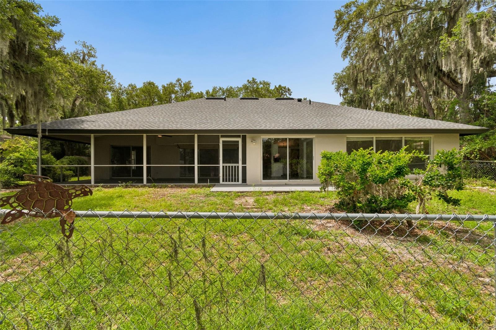 CHRISTINA WOODS PH 06 - Residential Lease