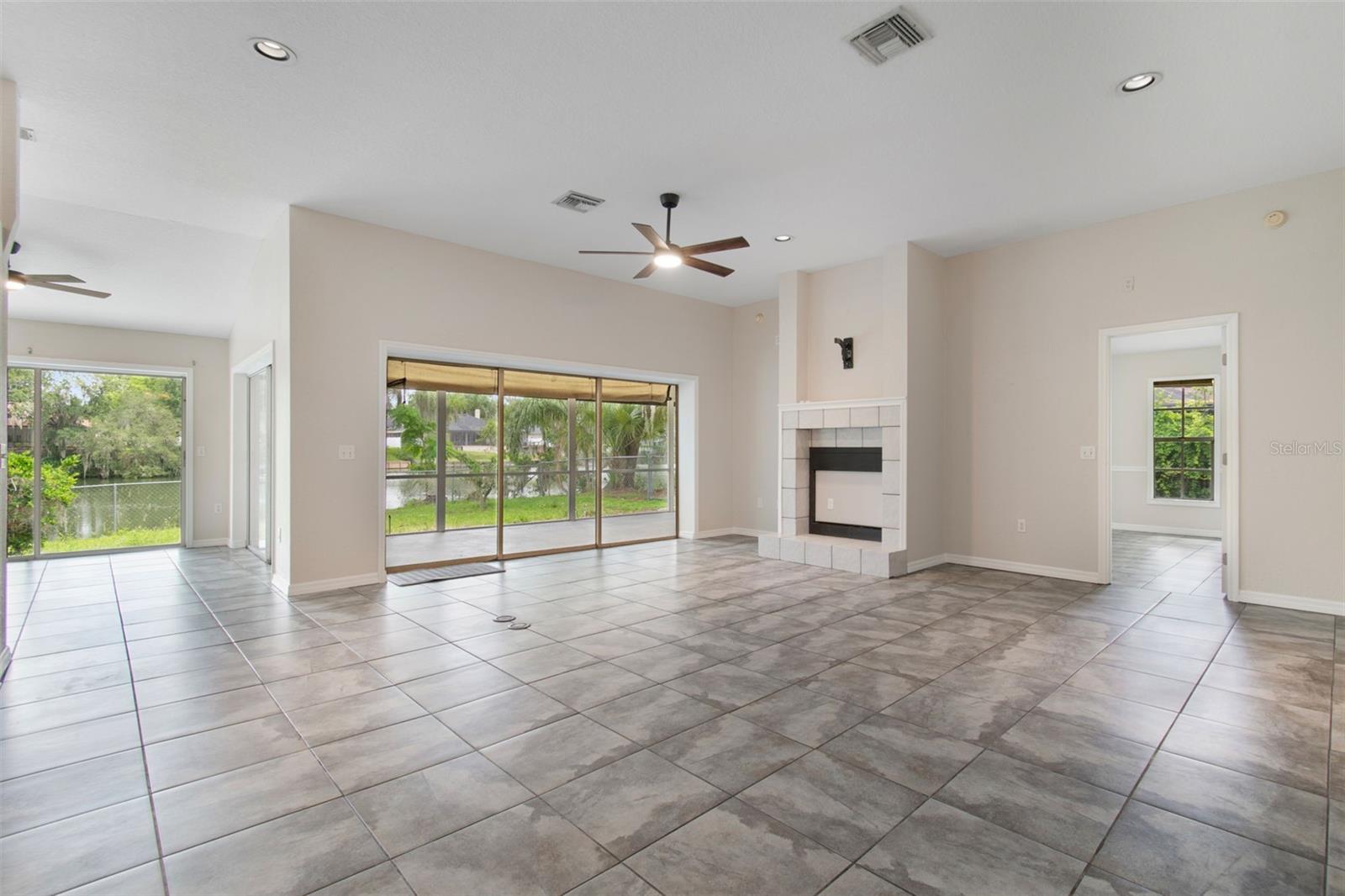 CHRISTINA WOODS PH 06 - Residential Lease