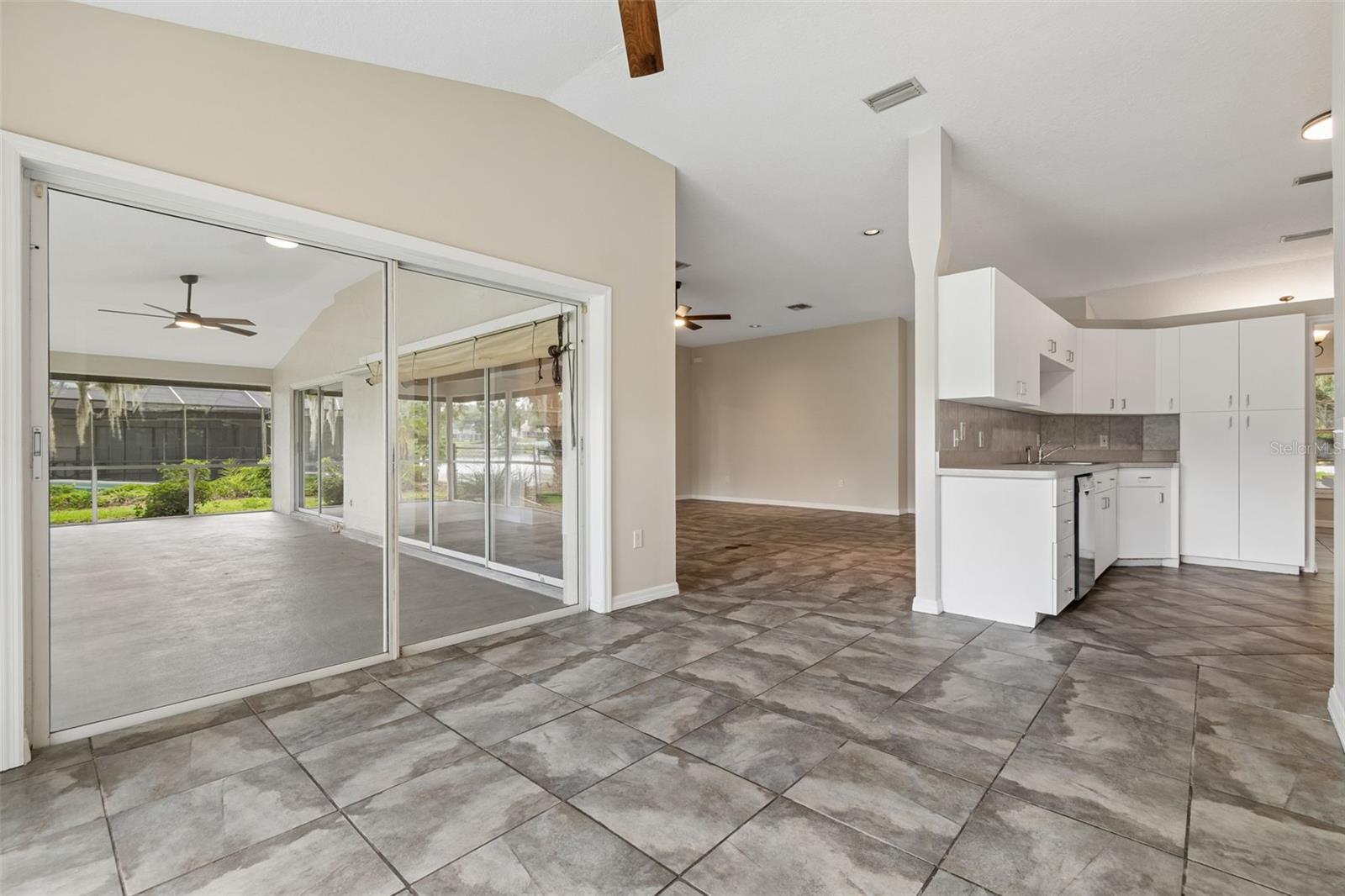 CHRISTINA WOODS PH 06 - Residential Lease