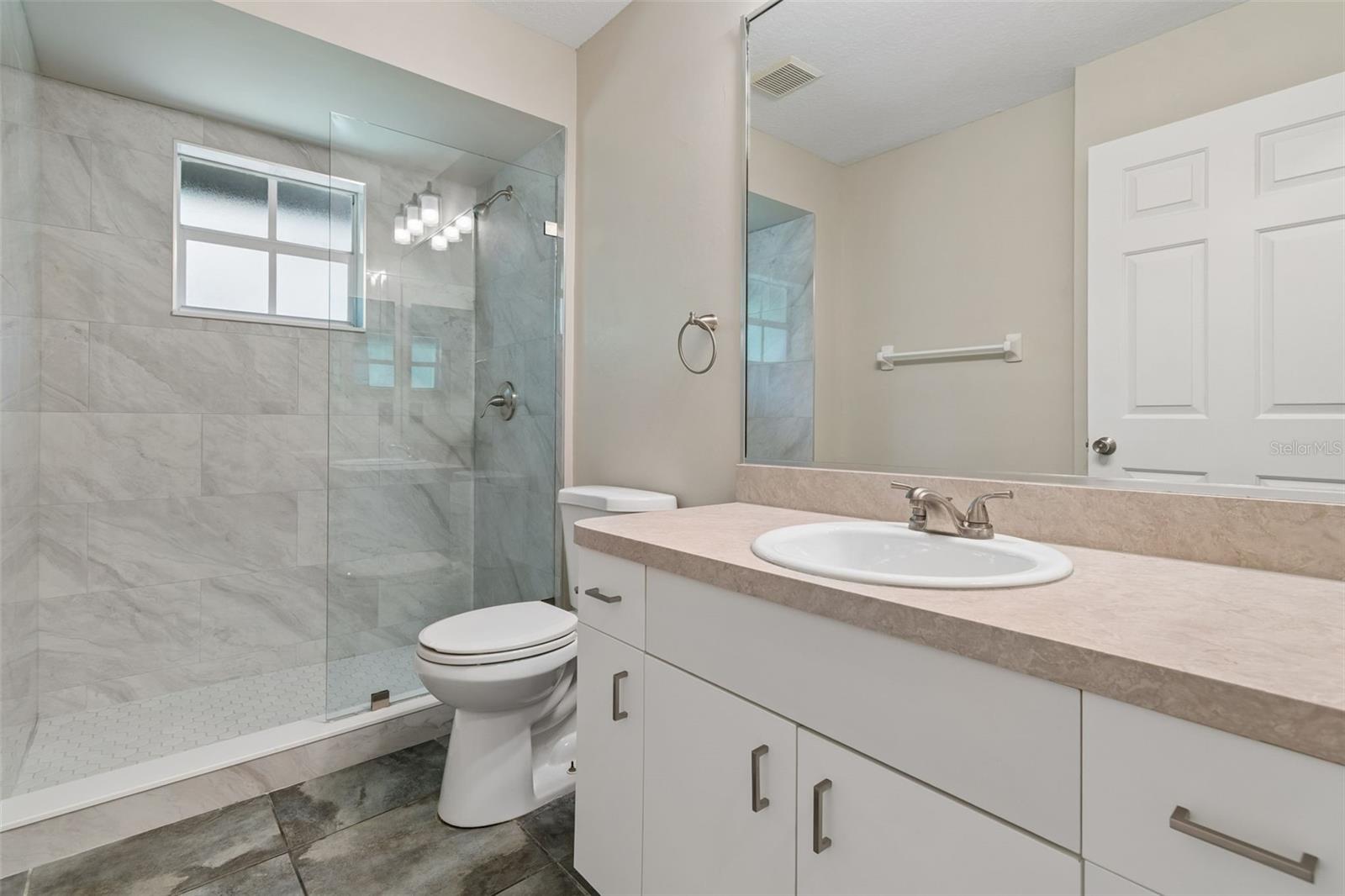 CHRISTINA WOODS PH 06 - Residential Lease