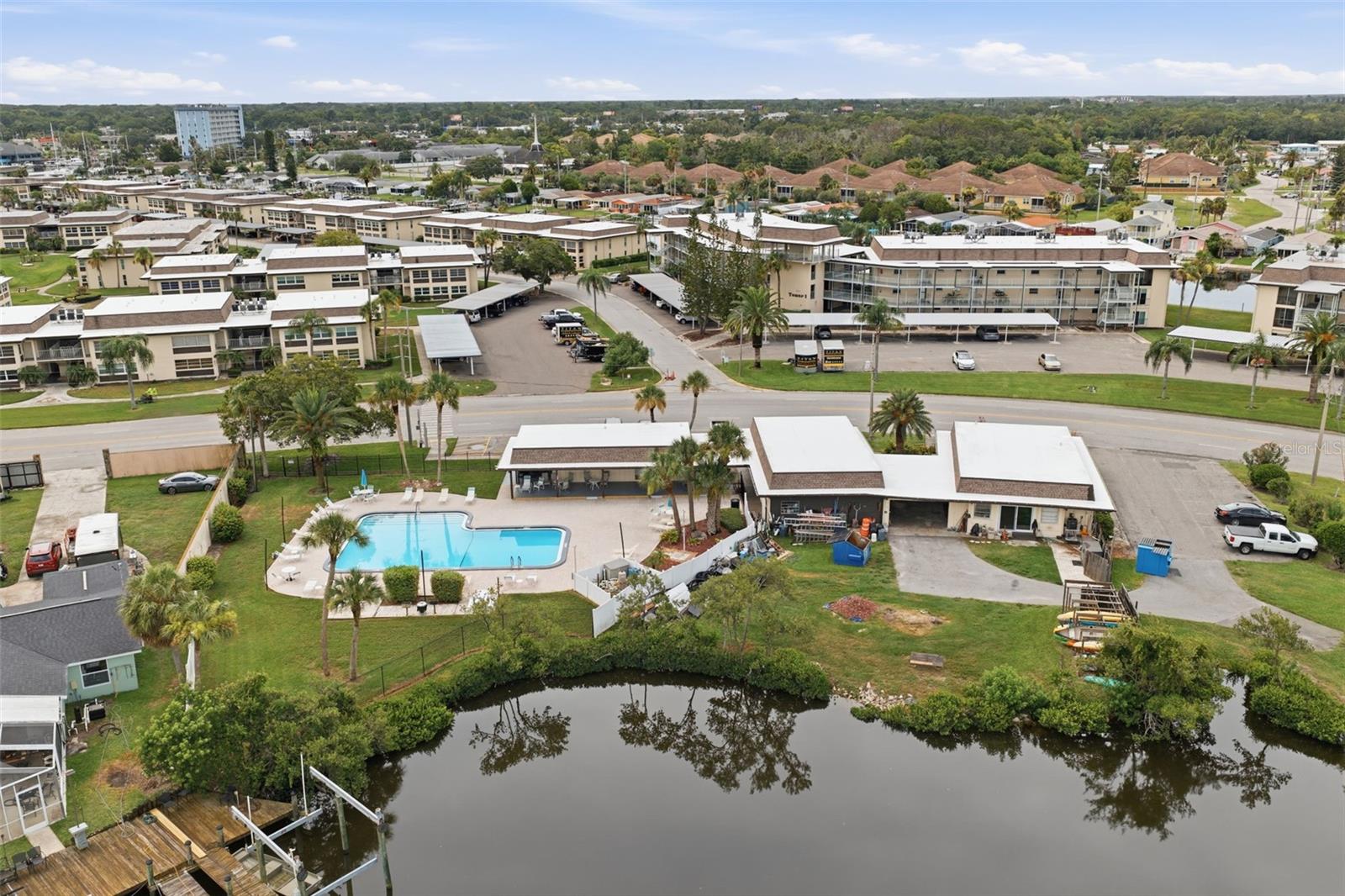 GULF HARBORS CONDO SEC 17 - Residential