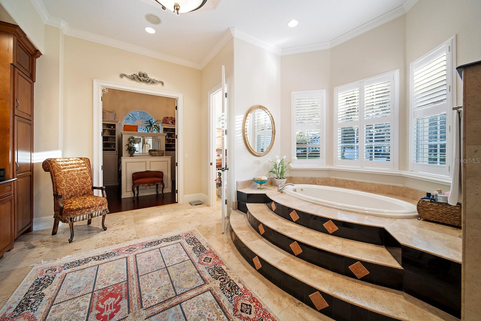 KEENES POINTE - Residential