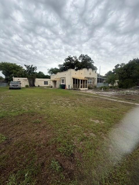 ELIZABETH COURT - Residential