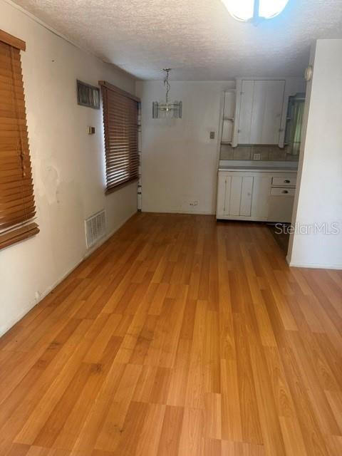 ELIZABETH COURT - Residential