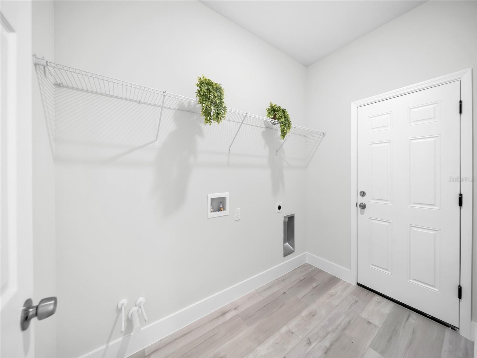 CITRUS SPGS UNIT 06 - Residential