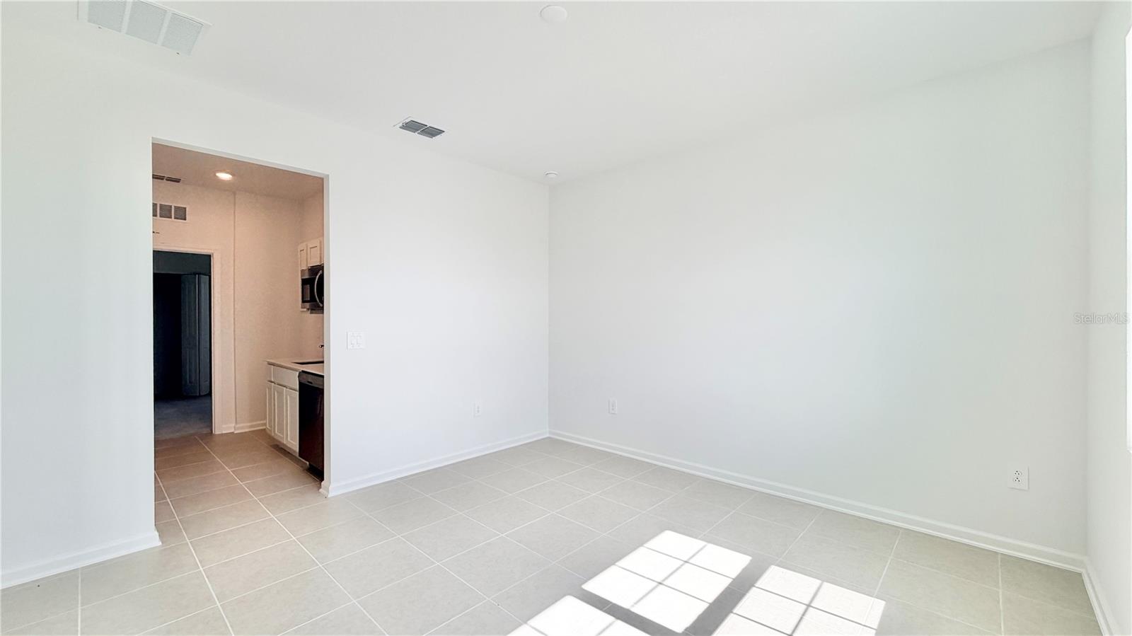 CROSSWINDS 50'S - Residential Lease
