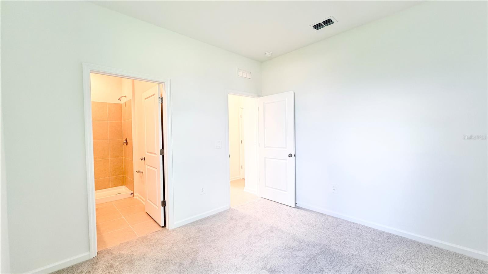 CROSSWINDS 50'S - Residential Lease