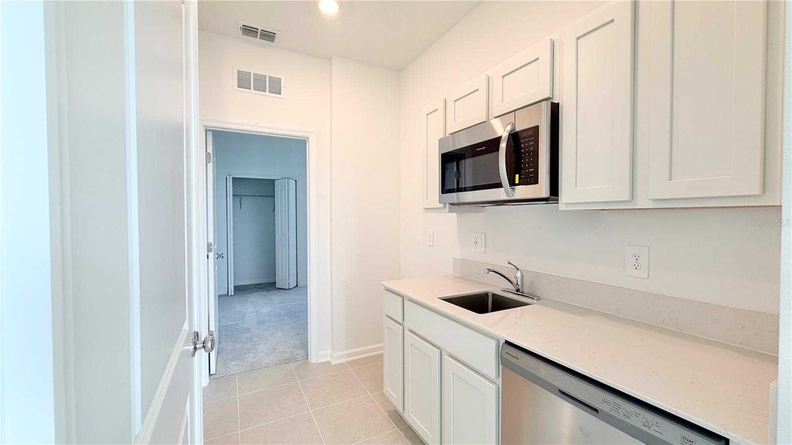 CROSSWINDS 50'S - Residential Lease