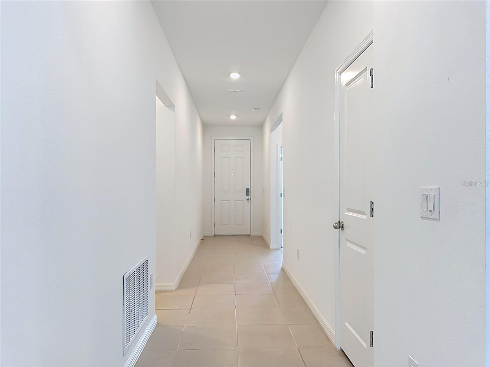 BREAKWATER - Residential