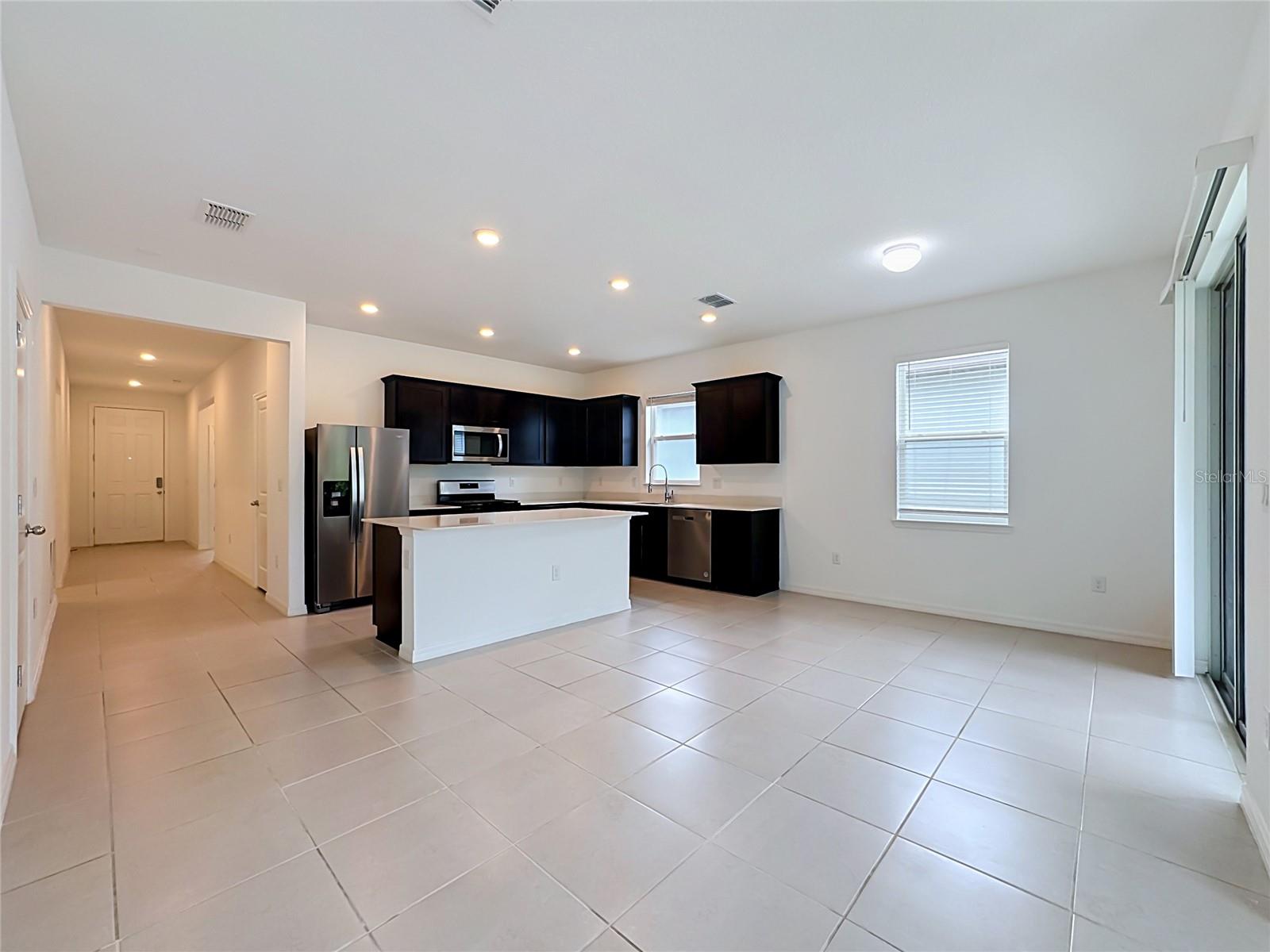 BREAKWATER - Residential