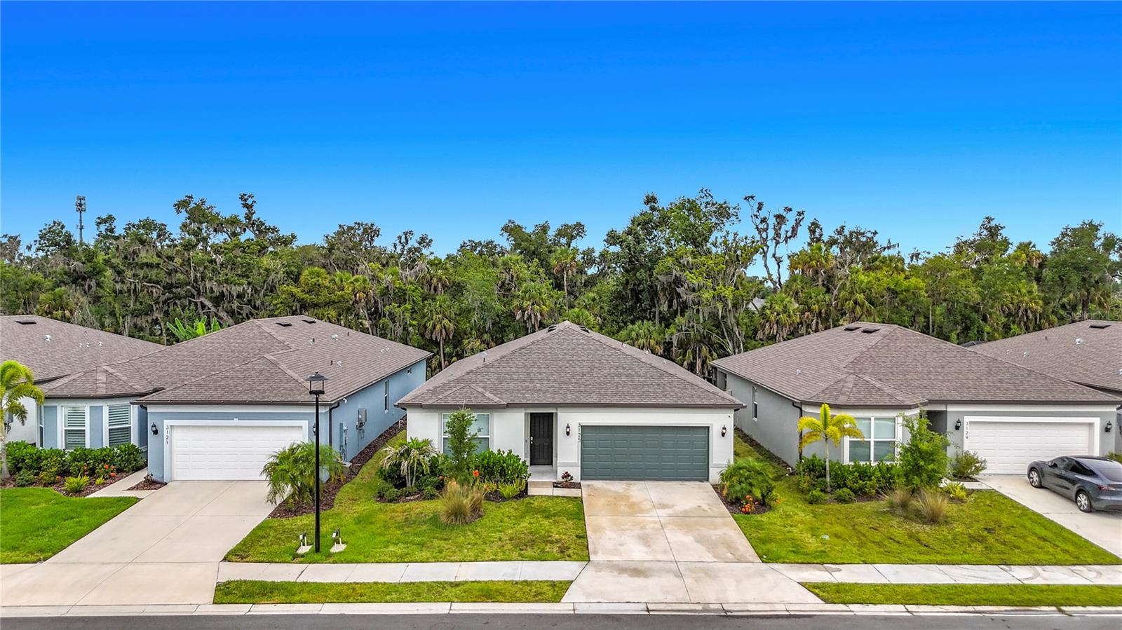 BREAKWATER - Residential