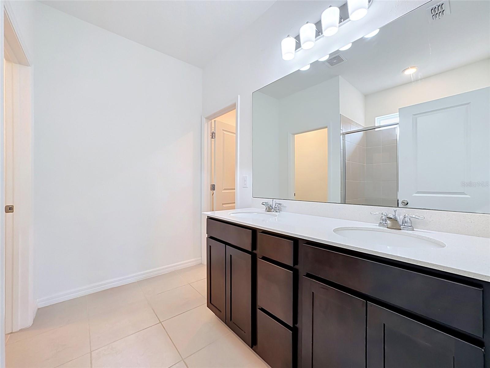 BREAKWATER - Residential