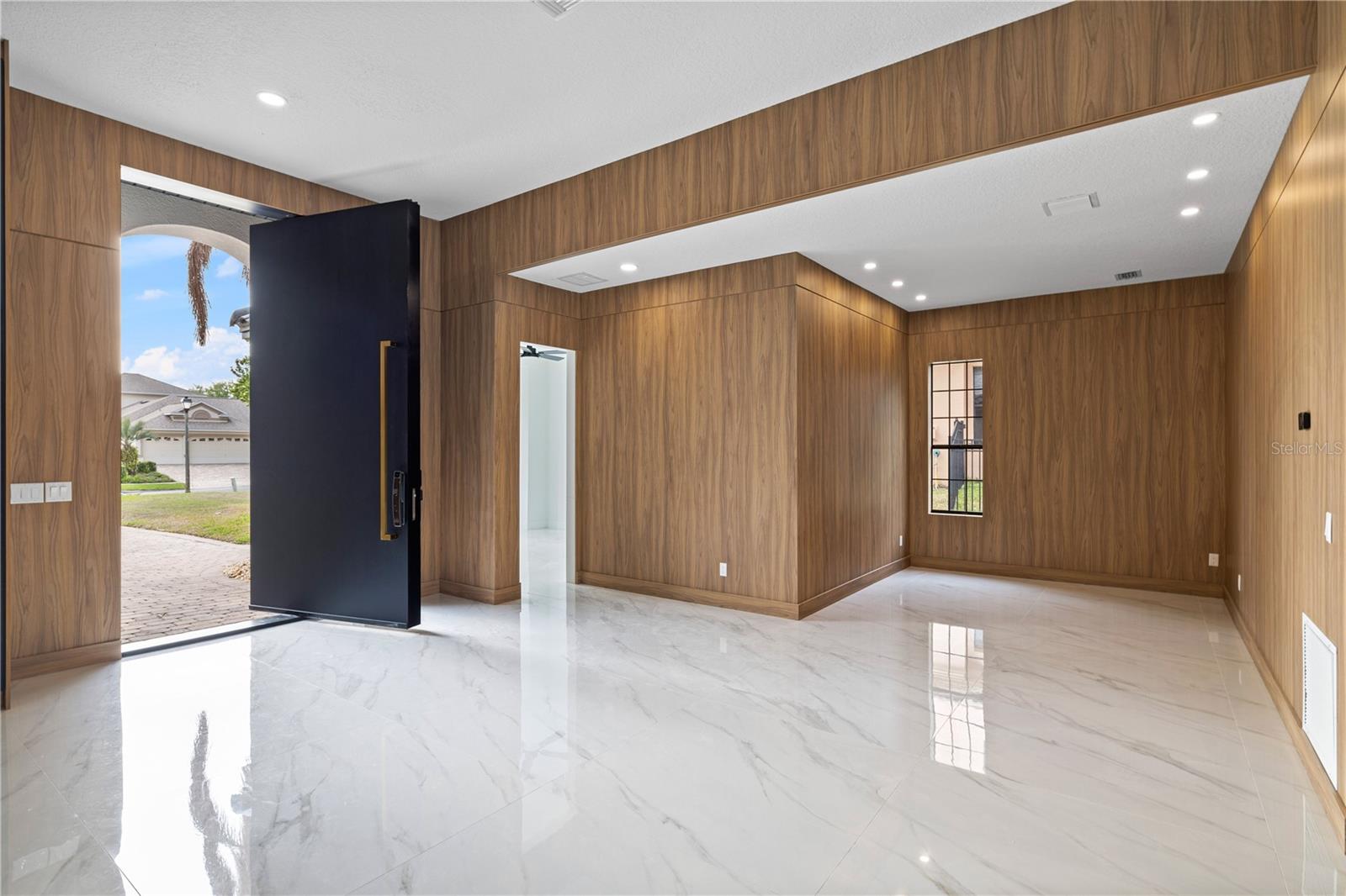 JOHNS COVE 43/104 - Residential