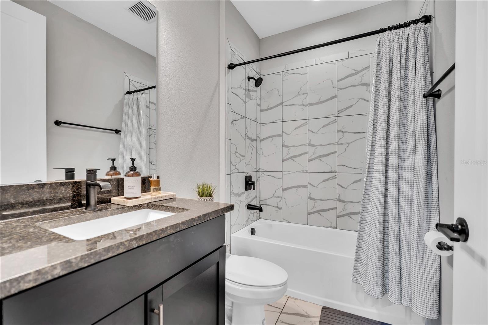 SWEETWATER AT LAKEWOOD RANCH PH I & II - Residential