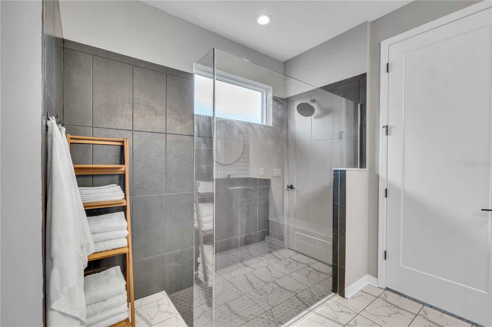 SWEETWATER AT LAKEWOOD RANCH PH I & II - Residential