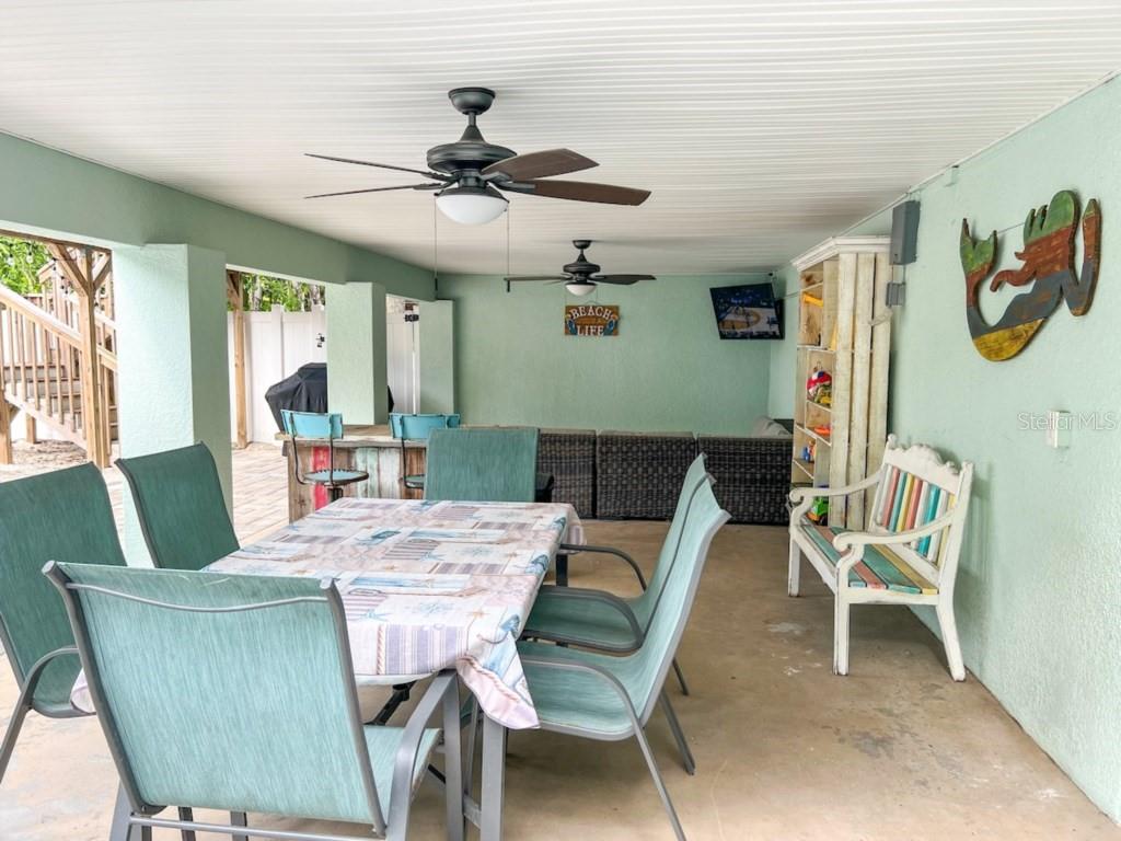 HOLMES BEACH 15TH UNIT - Residential