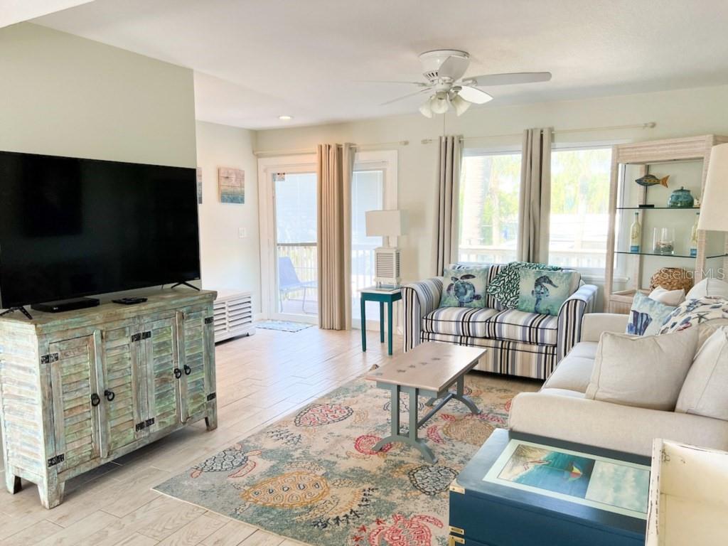 HOLMES BEACH 15TH UNIT - Residential