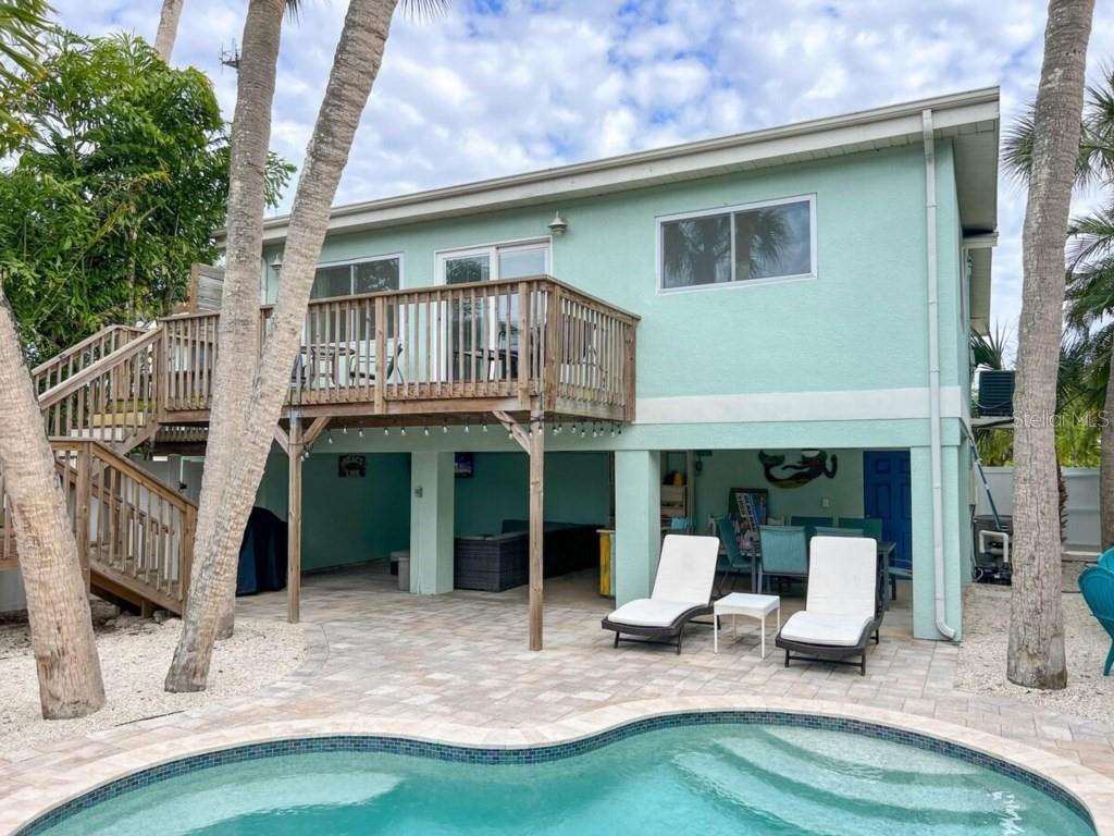 HOLMES BEACH 15TH UNIT - Residential