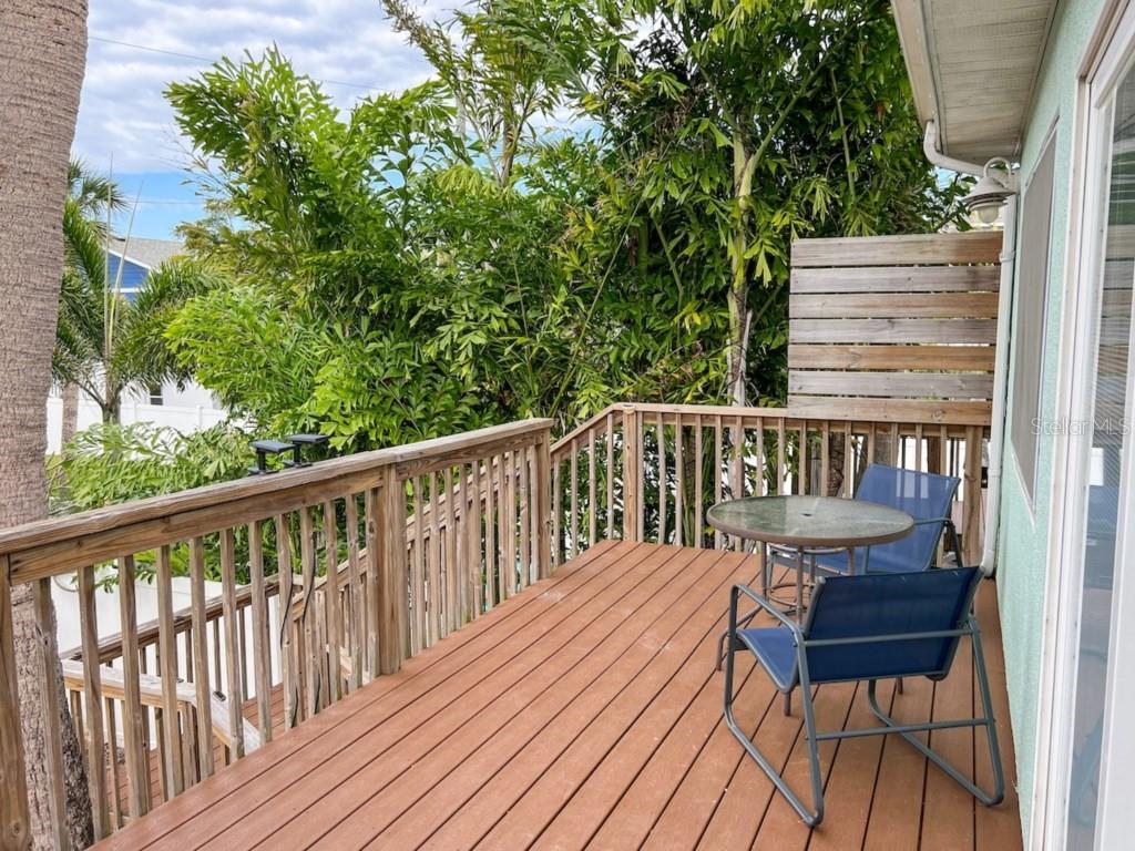 HOLMES BEACH 15TH UNIT - Residential