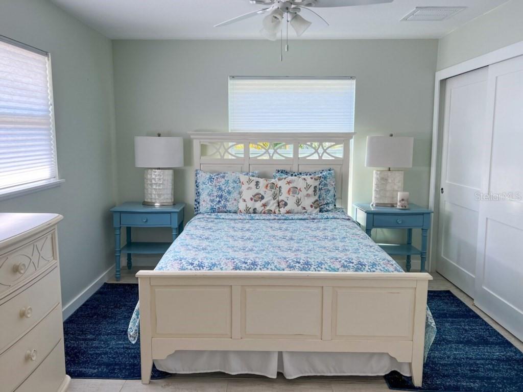 HOLMES BEACH 15TH UNIT - Residential