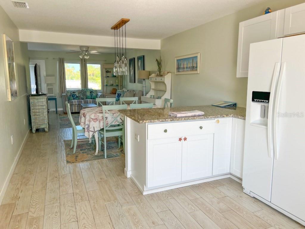 HOLMES BEACH 15TH UNIT - Residential