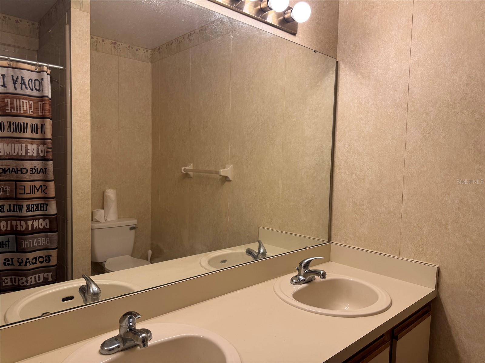 HIDDEN OAK ESTATES - Residential
