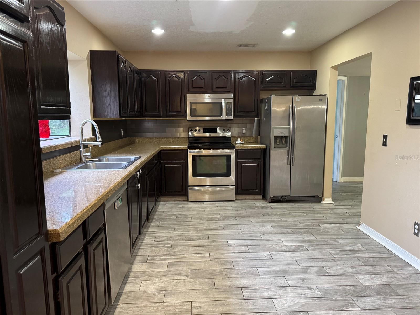 HIDDEN OAK ESTATES - Residential
