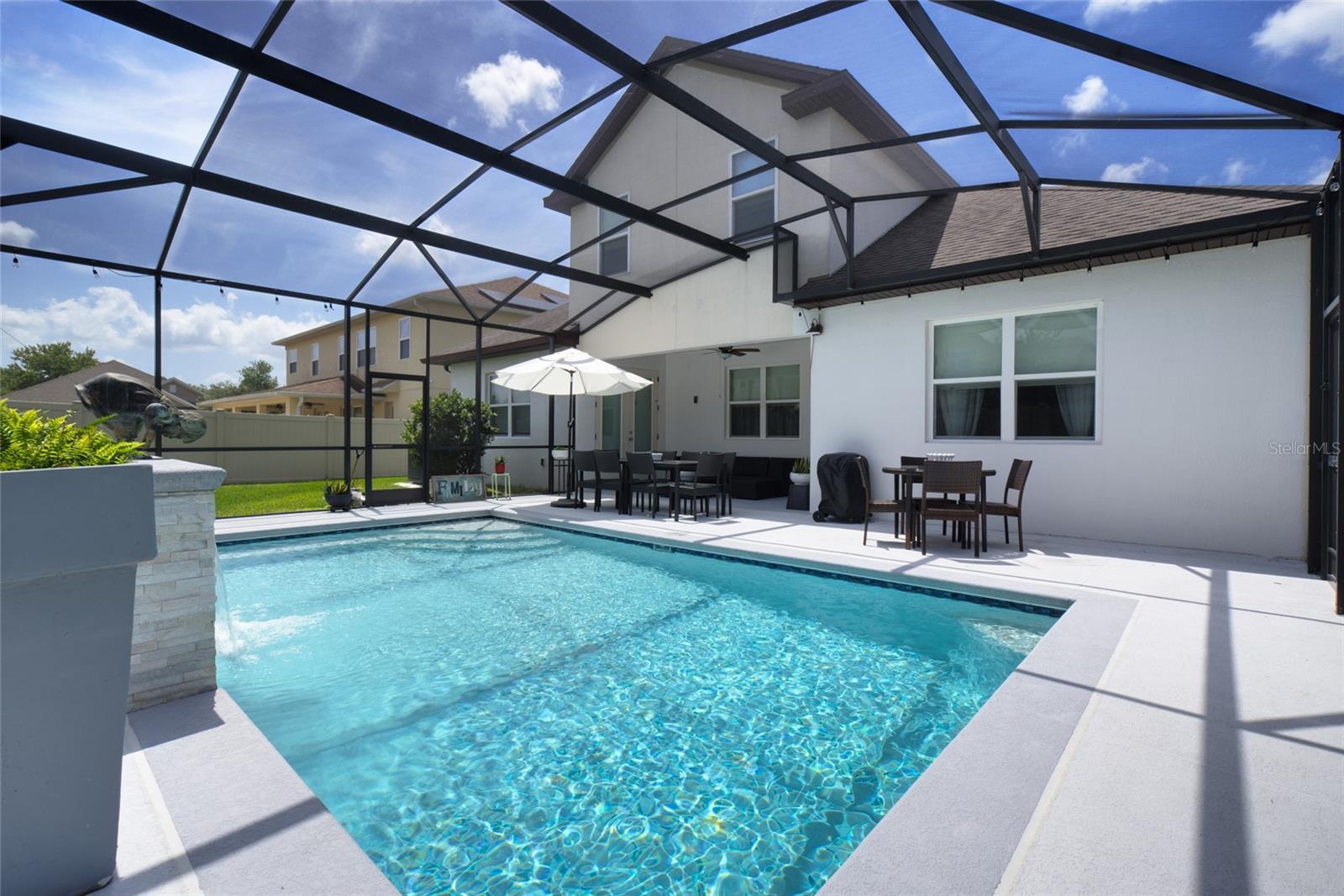 ROPER RESERVE - Residential