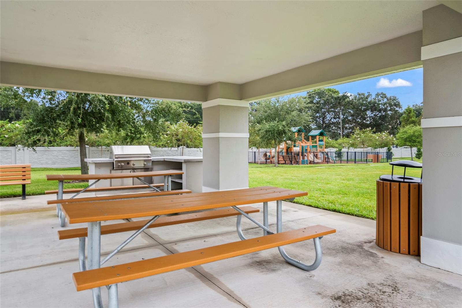 ROPER RESERVE - Residential