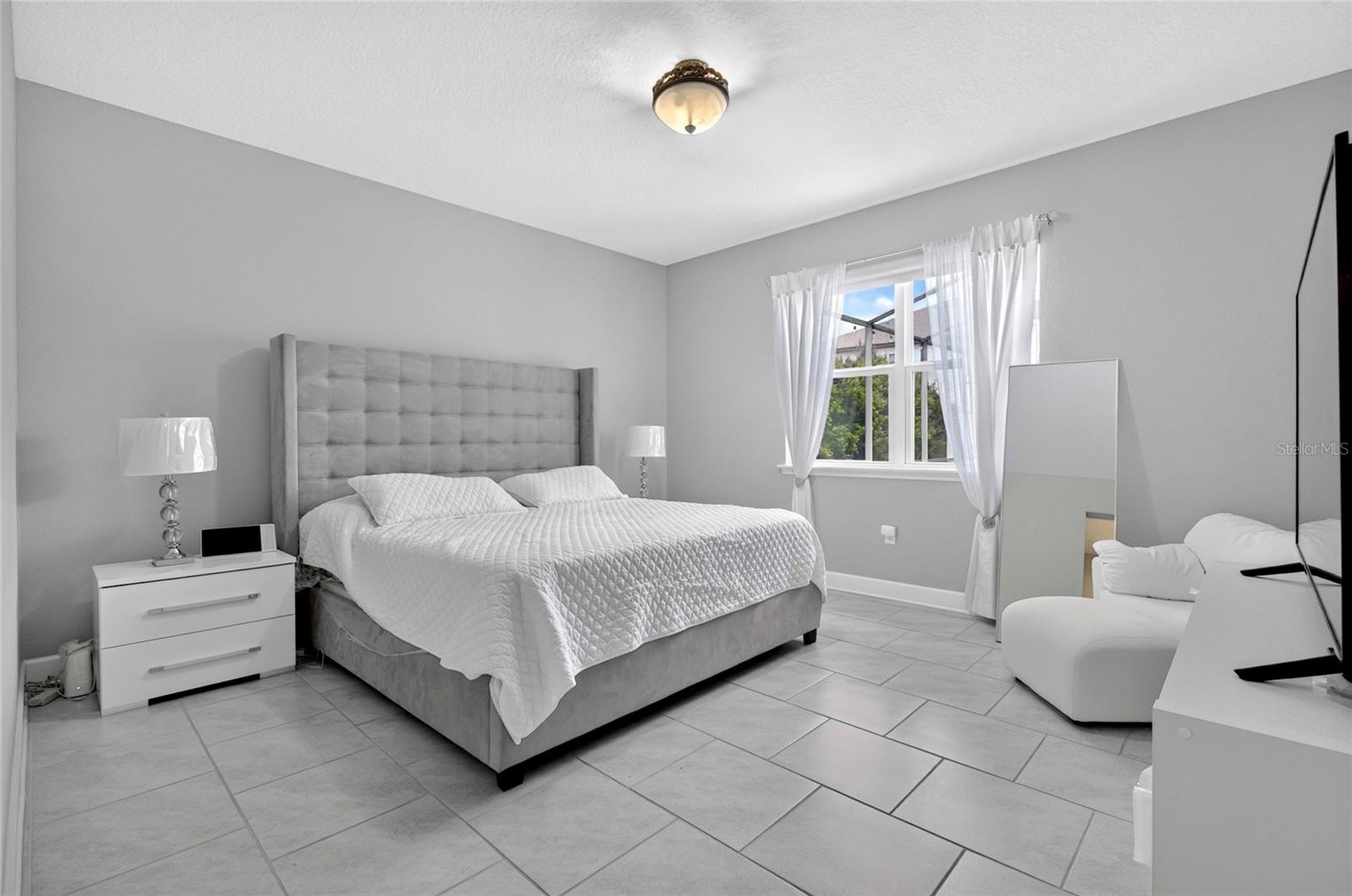 ROPER RESERVE - Residential