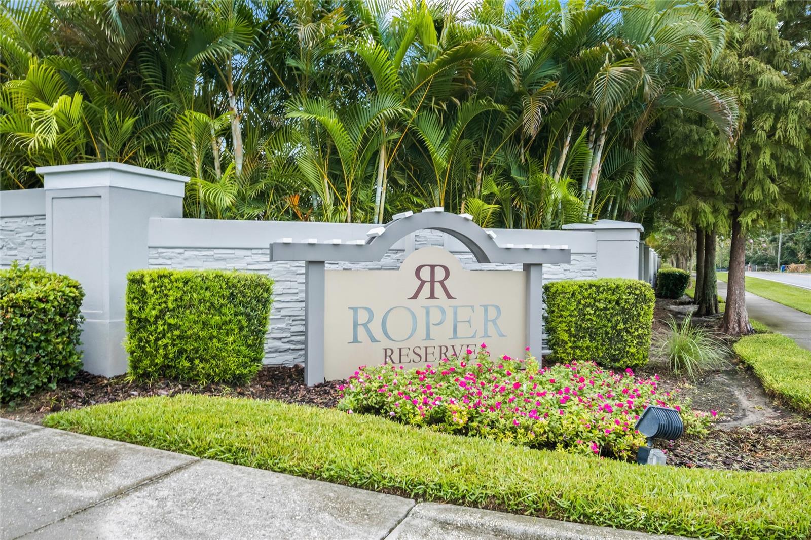 ROPER RESERVE - Residential