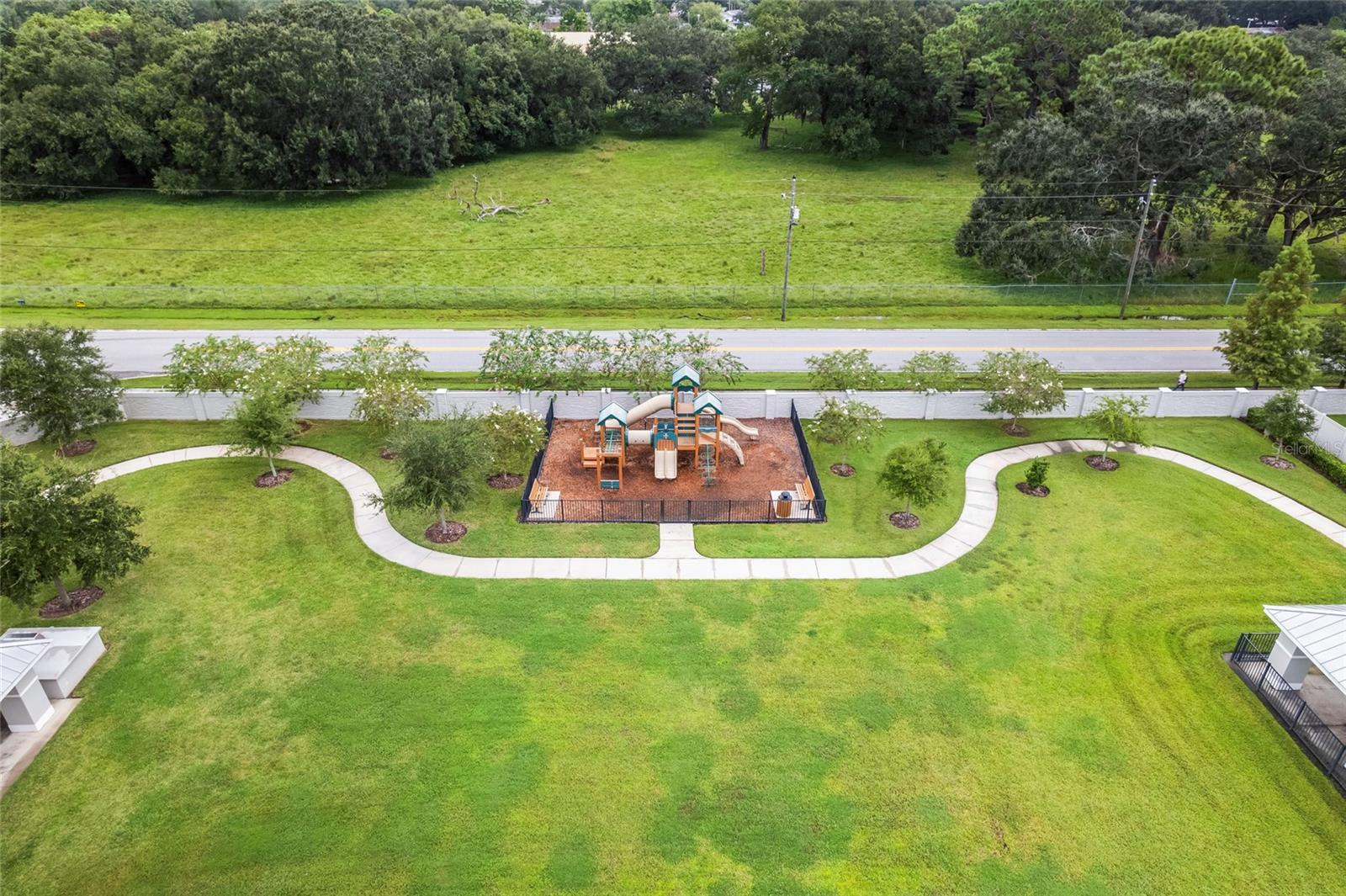 ROPER RESERVE - Residential