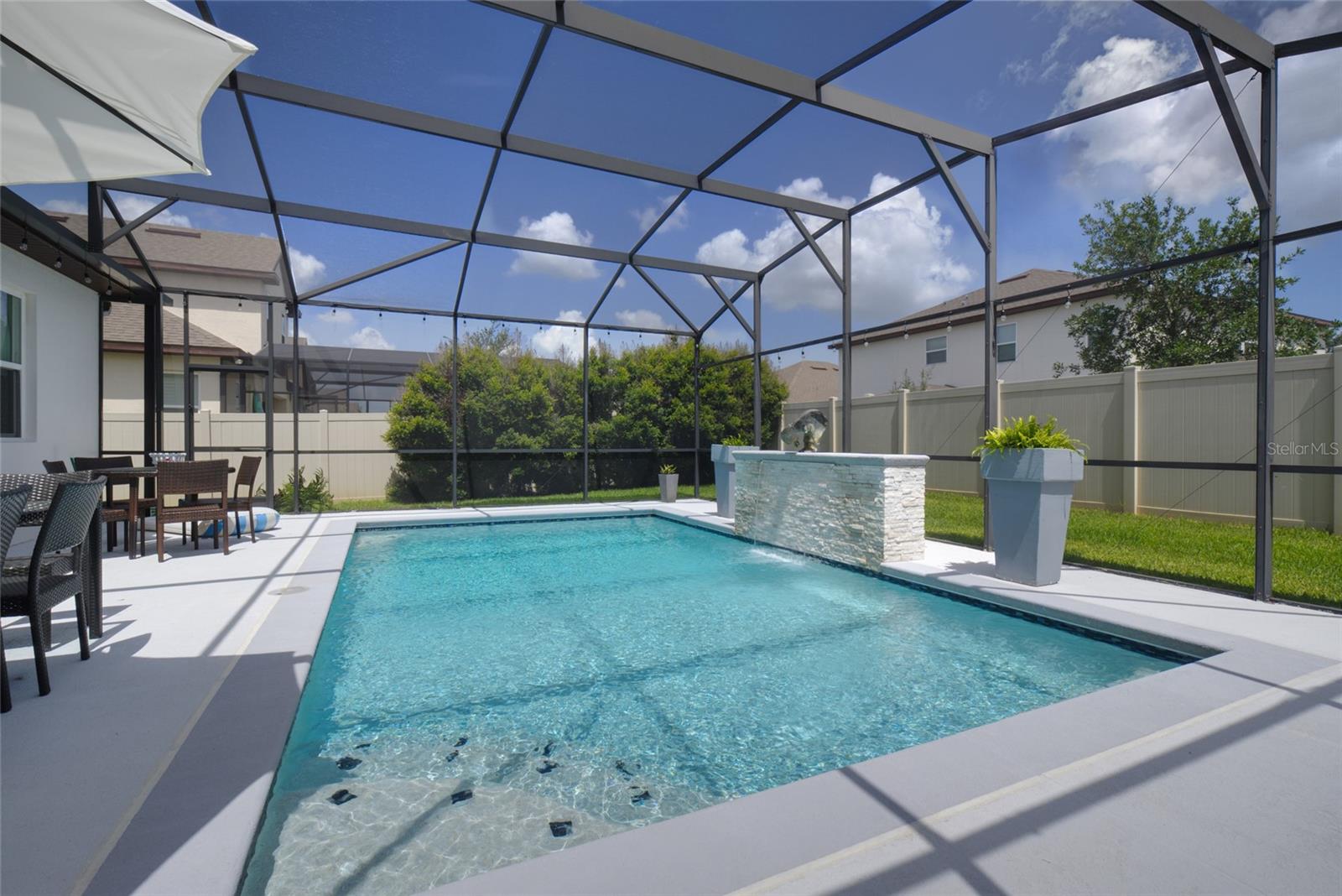 ROPER RESERVE - Residential