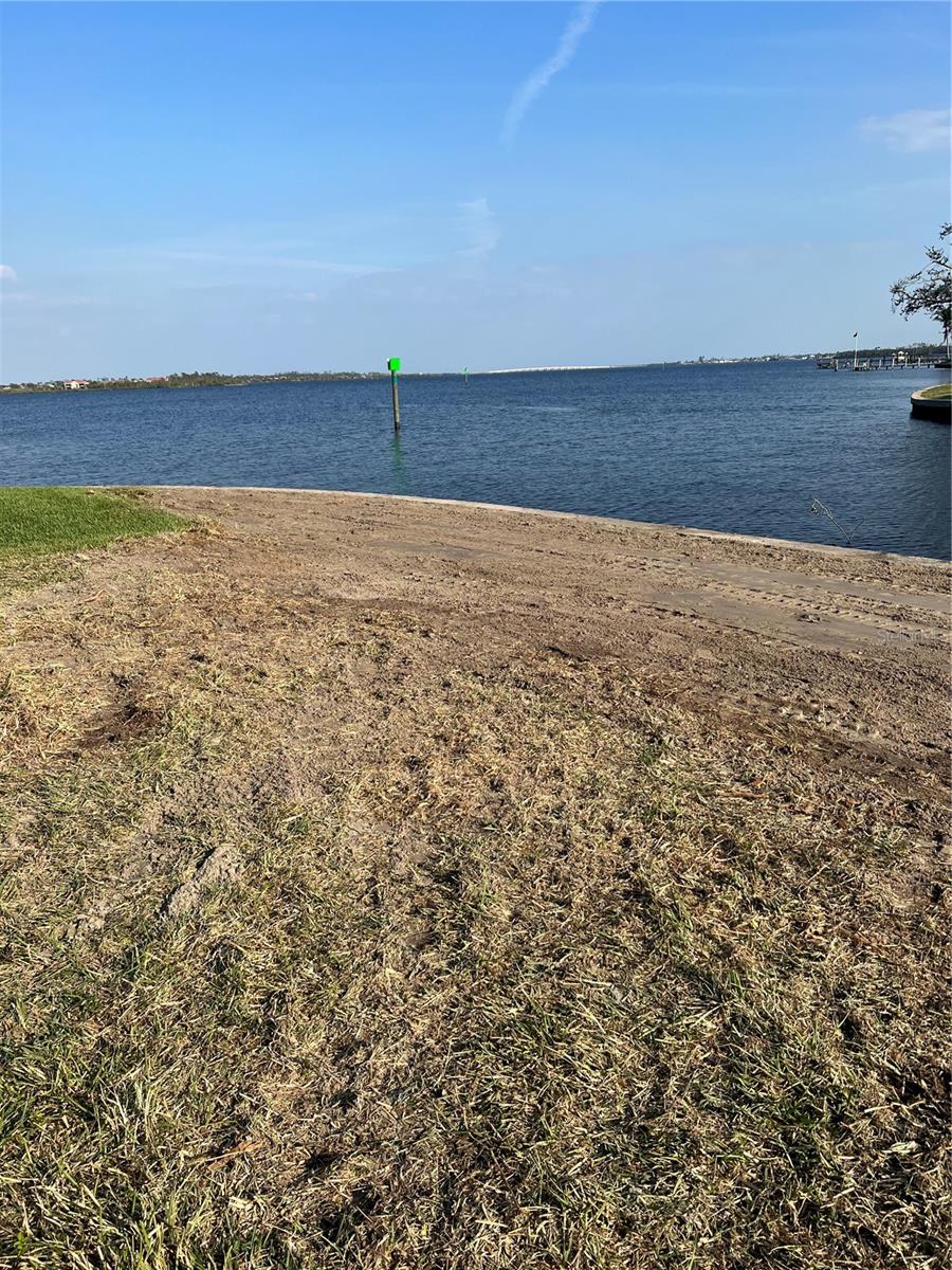 PORT CHARLOTTE SEC 060 - Land