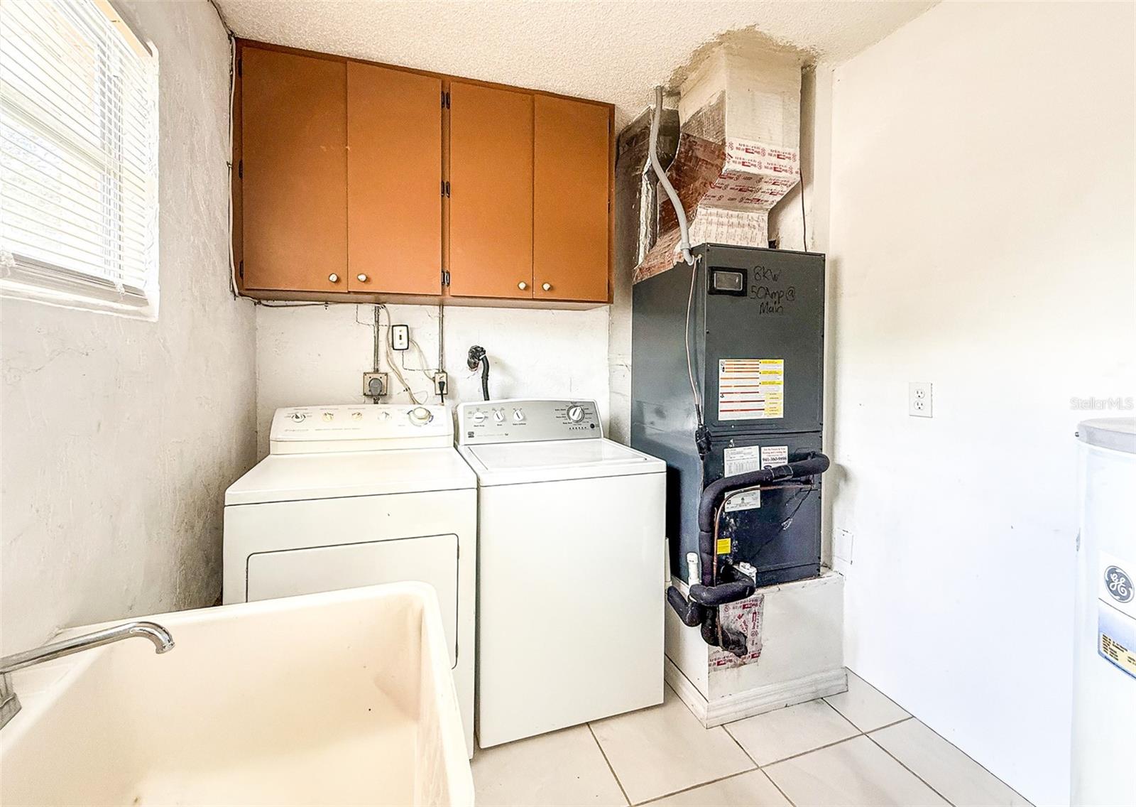 PINEWOOD VILLAGE VIII - Residential Lease