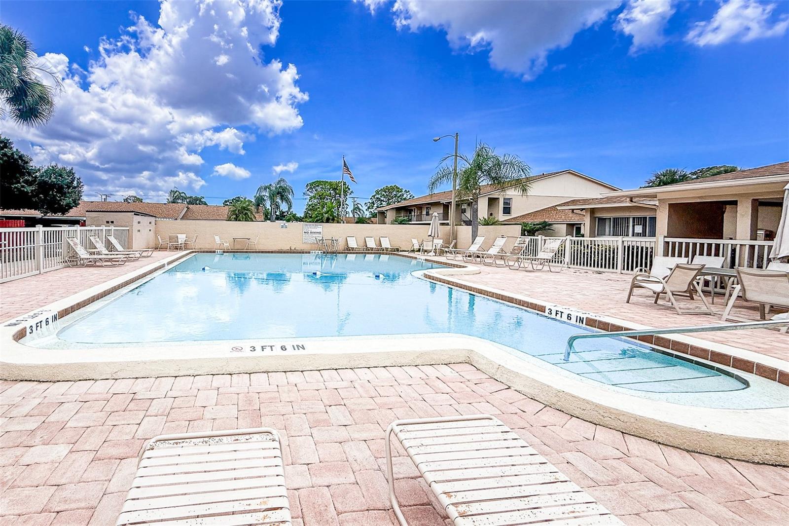 PINEWOOD VILLAGE VIII - Residential Lease
