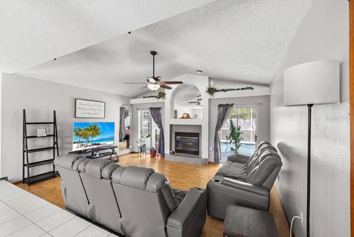 SPRING HILL - Residential