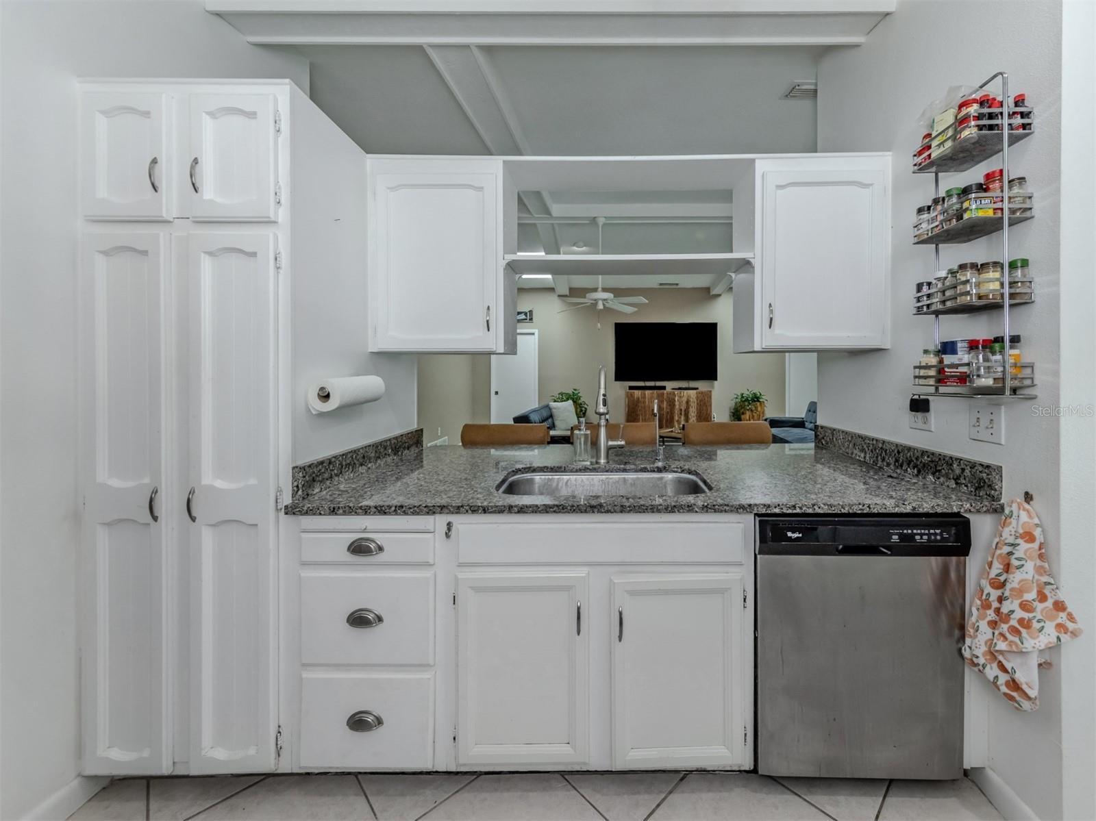 MISSION VALLEY ESTATE SEC A - Residential