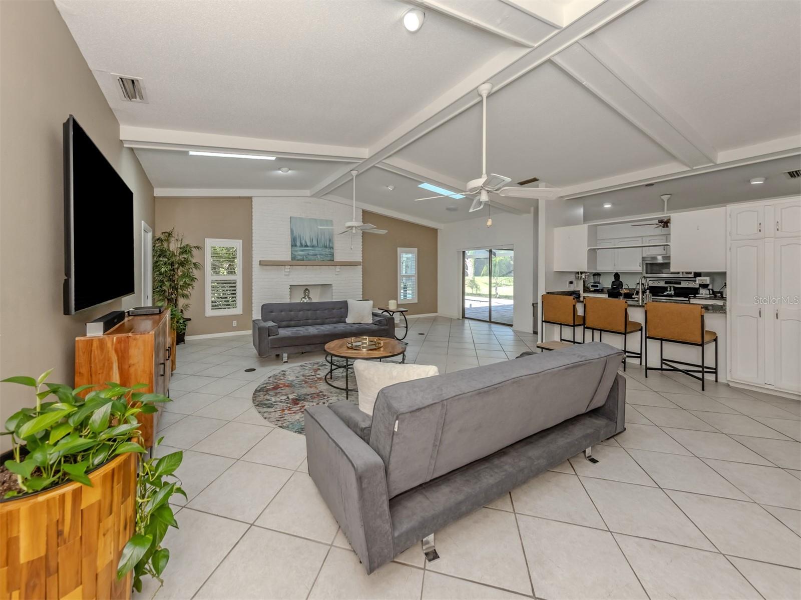 MISSION VALLEY ESTATE SEC A - Residential