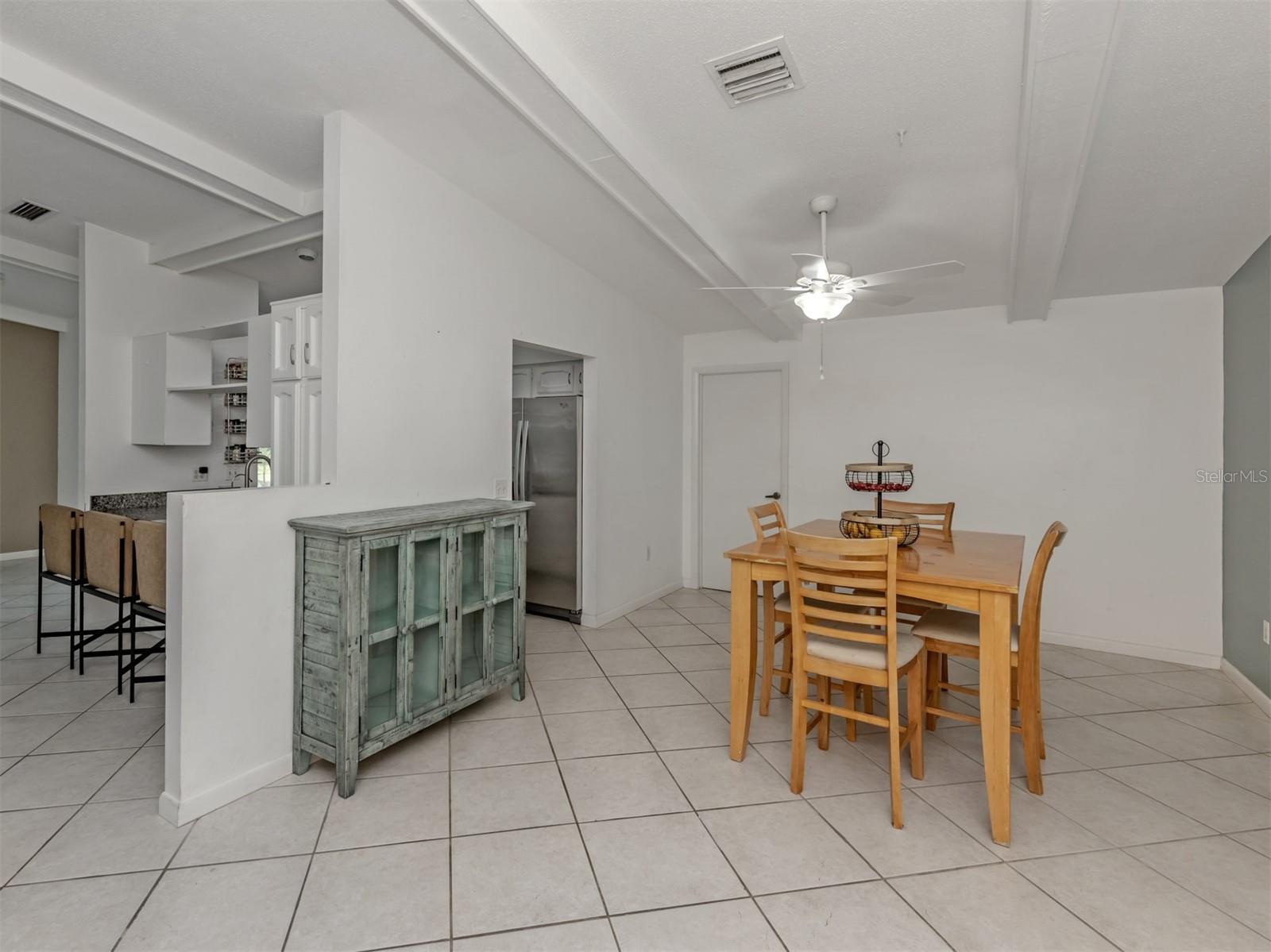 MISSION VALLEY ESTATE SEC A - Residential